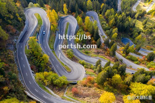 巅峰之战，赛场上的惊险道路