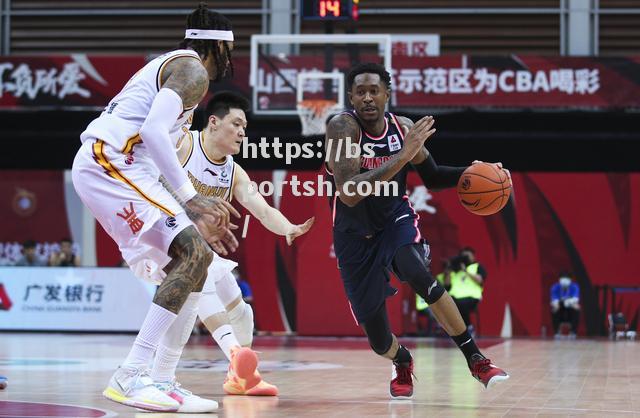 bsports体育-篮球赛场燃情开启，球队士气高涨备战对决